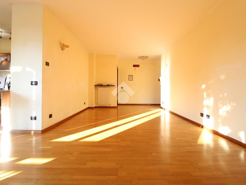 Trilocale Piazza XXV Aprile, Cadelbosco di Sopra - foto 3