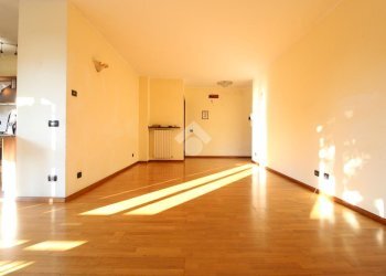 Trilocale Piazza XXV Aprile, Cadelbosco di Sopra - foto 3