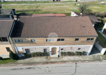 Three-room apartment Viale Rimembranza, Bagnolo Piemonte - photo 2