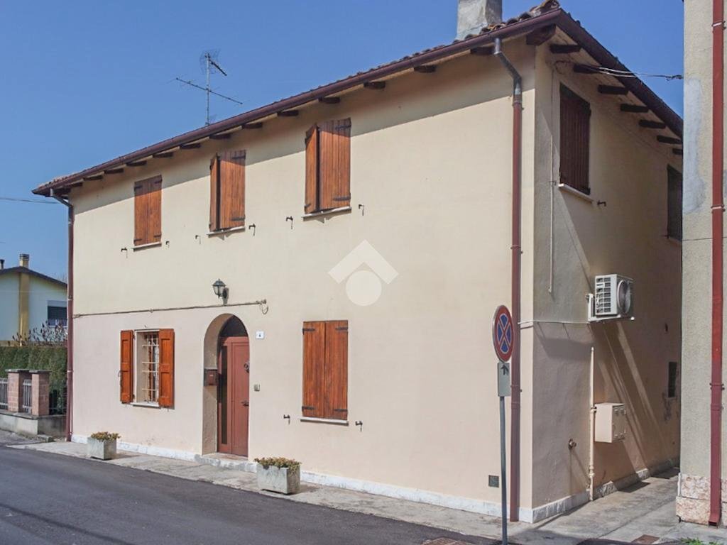 Casa indipendente Via Scuole, Poggio Renatico - foto 1