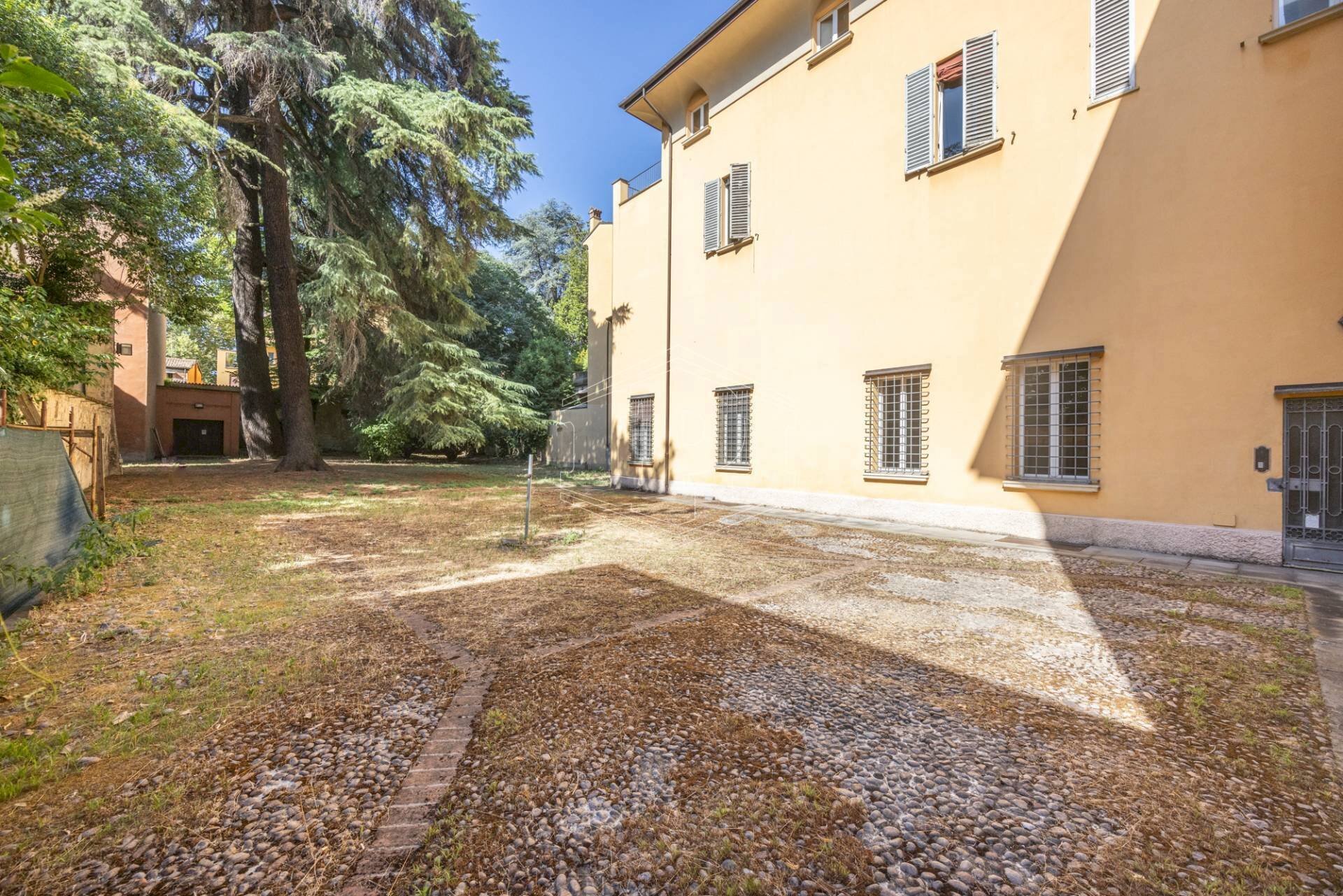 Bilocale Strada Maggiore 53, Bologna (zona Centro Storico) - foto 2