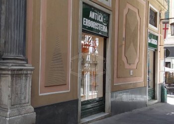 Locale Commerciale Via Luccoli, Genova (zona Centro Storico) - foto 8