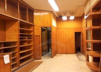 Locale Commerciale Via Luccoli, Genova (zona Centro Storico) - foto 5