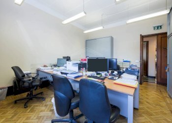 Ufficio Piazza Della Vittoria, Genova (zona Centro) - foto 14