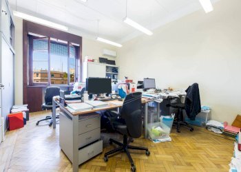 Ufficio Piazza Della Vittoria, Genova (zona Centro) - foto 15