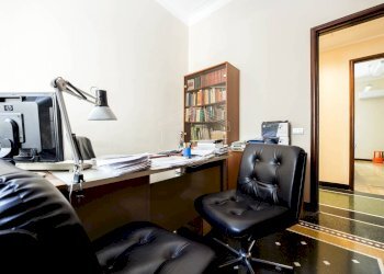 Ufficio Piazza Della Vittoria, Genova (zona Centro) - foto 18