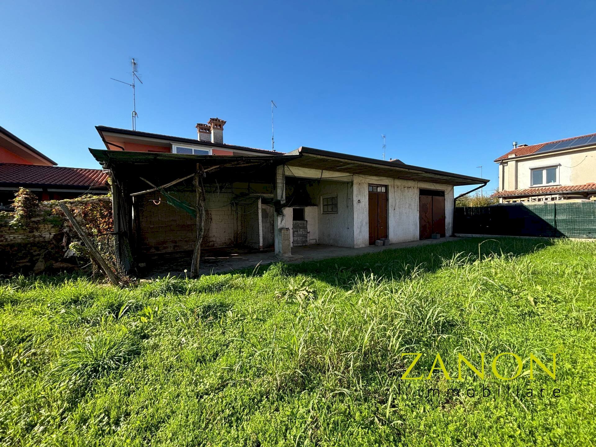 Foto 1 - Magazzino Via Camillo Medeot, San Lorenzo Isontino - foto 1