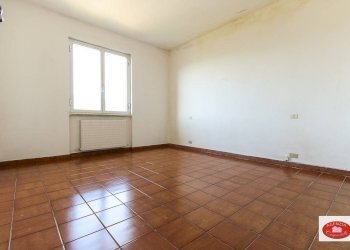 Camera matrimoniale - Quadrilocale Loc. Rocca
 
10, Stella - foto 4