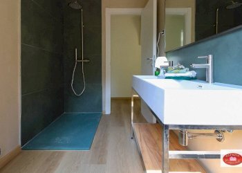 Bagno nuovo con box doccia - Quadrilocale Loc. Rocca
 
10, Stella - foto 16