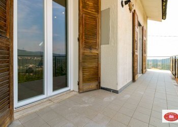 Balconata Sud Est - Quadrilocale Loc. Rocca
 
10, Stella - foto 22