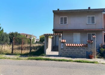 Foto 1 - Appartamento Via Canonico Raimondo Bonu, Santa Giusta - foto 1