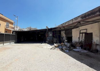 Foto 2 - Locale Commerciale Strada Statale Appia s.n.c.
24, Massafra - foto 2