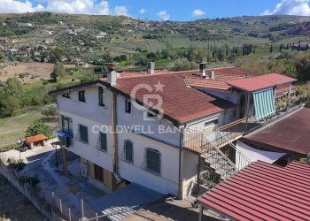 Foto 1 - Trilocale via Gennaro Serra
 
49, Agropoli - foto 1