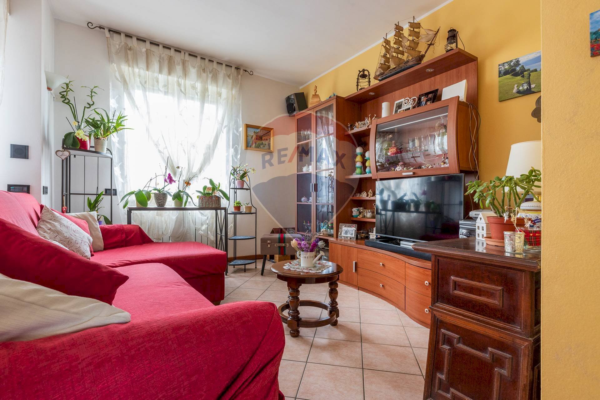 Soggiorno - Trilocale via Verdi
 
95, Cocquio-Trevisago - foto 3