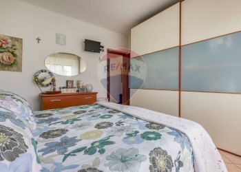 Camera / camera da letto - Trilocale via Verdi
 
95, Cocquio-Trevisago - foto 19