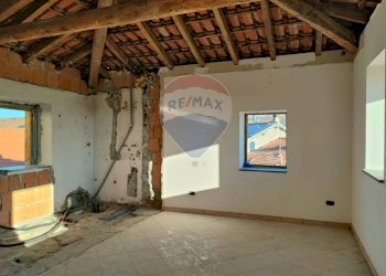 Stanza vuota - Bilocale Via Vanetti, Inarzo - foto 6