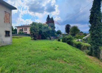 Giardino - Villa Via Martiri della Libertà
 
501, Travedona-Monate - foto 10