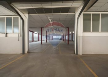 Magazzino - Capannone via Corsica
31, Varese - foto 8