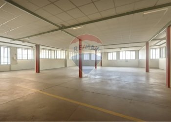 Magazzino - Capannone via Corsica
31, Varese - foto 9