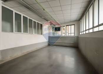 Magazzino - Capannone via Corsica
31, Varese - foto 14