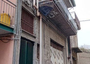 Edificio all\'aperto - Appartamento Via Pistoia
 
49, Bronte - foto 17