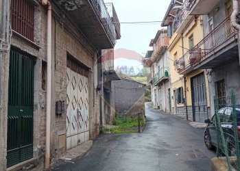 Edificio all\'aperto - Appartamento Via Pistoia
 
49, Bronte - foto 18