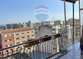 Balcone - Trilocale via Timoleone
 
86, Catania - foto 4