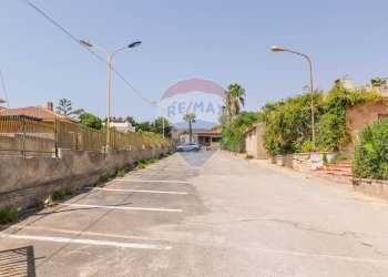 Edificio all\'aperto - Villa a Schiera Contrada Desusino
 
snc, Butera - foto 21