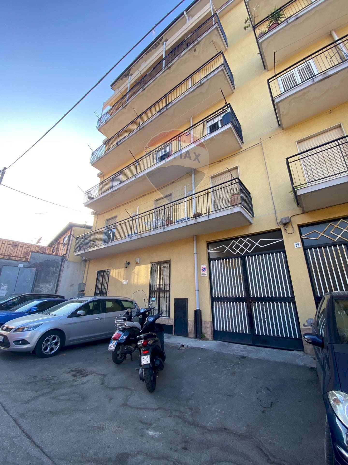 Edificio all\'aperto - Appartamento Via Principe Umberto
 
39, Aci Sant'Antonio - foto 1