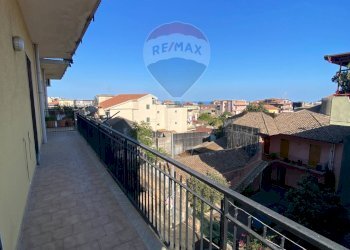 Balcone - Appartamento Via Principe Umberto
 
39, Aci Sant'Antonio - foto 2