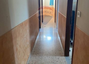Hall / corridoio - Appartamento Via Principe Umberto
 
39, Aci Sant'Antonio - foto 13