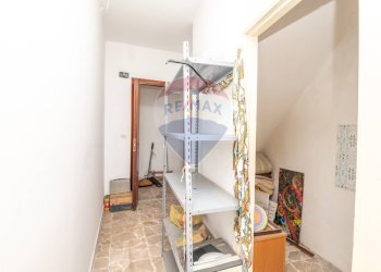 Dispensa di stoccaggio - Casa indipendente Via Acquanuova
 
250, Caltagirone - foto 13