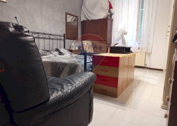 Camera / camera da letto - Four-room apartment Piombino - photo 7