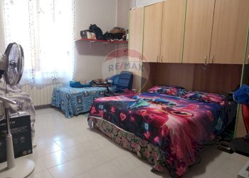 Camera / camera da letto - Four-room apartment Piombino - photo 9