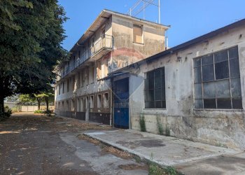 Edificio all\'aperto - Capannone zanotti, Gropello Cairoli - foto 10