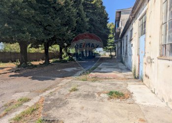 Edificio all\'aperto - Capannone zanotti, Gropello Cairoli - foto 11