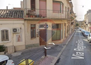 Edificio all\'aperto - Locale Commerciale corso Regina Elena
 
86, Modica - foto 4