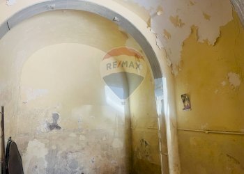 Dettagli - Locale Commerciale corso Regina Elena
 
86, Modica - foto 8