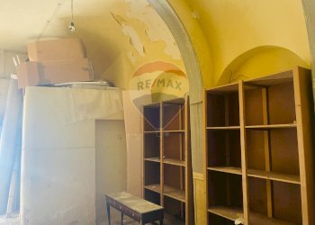 Camera / camera da letto - Locale Commerciale corso Regina Elena
 
86, Modica - foto 9