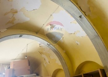 Dettagli - Locale Commerciale corso Regina Elena
 
86, Modica - foto 10