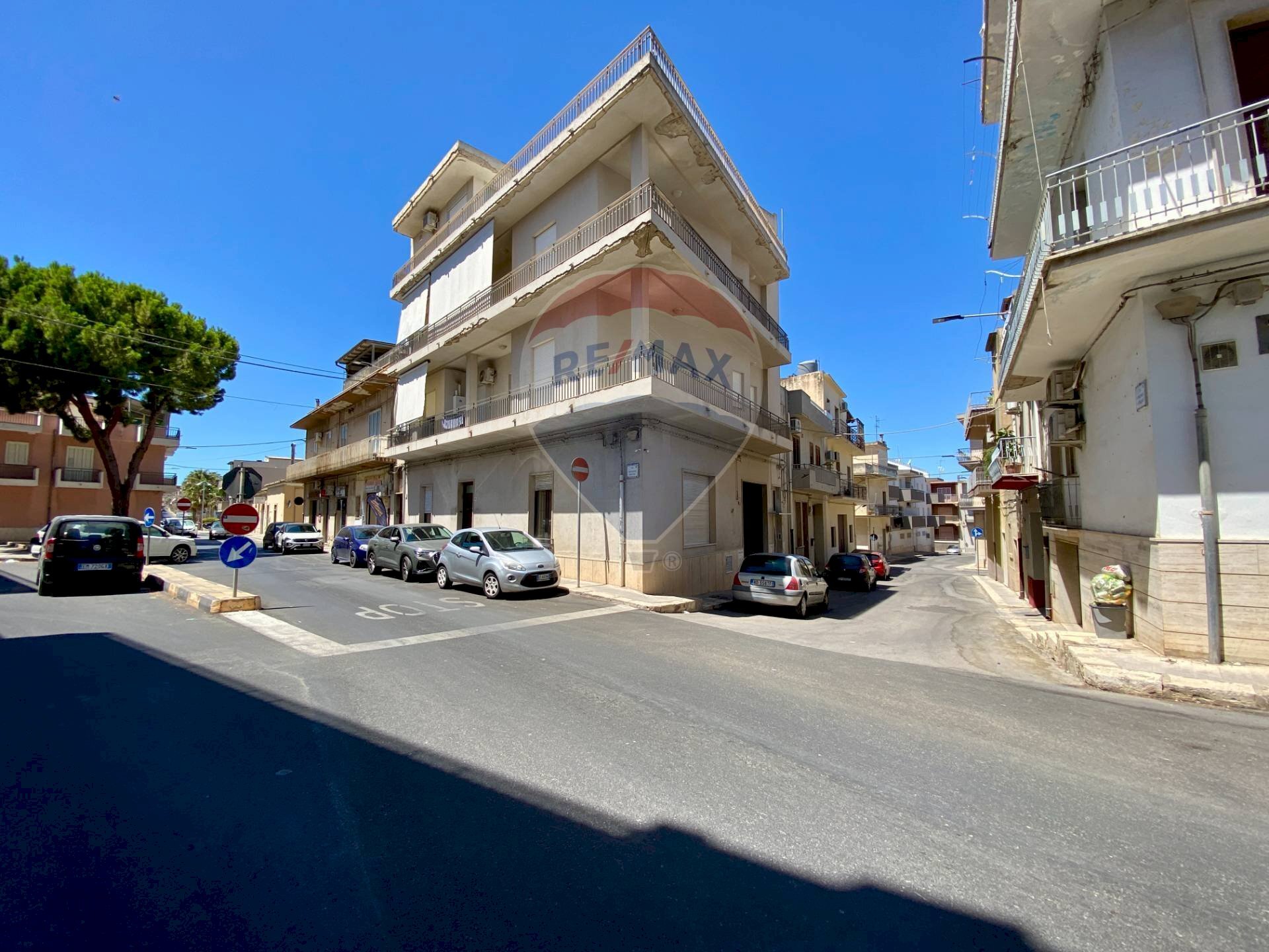 Edificio all\'aperto - Casa semi indipendente Via Giovanni Pascoli
 
19, Comiso - foto 2