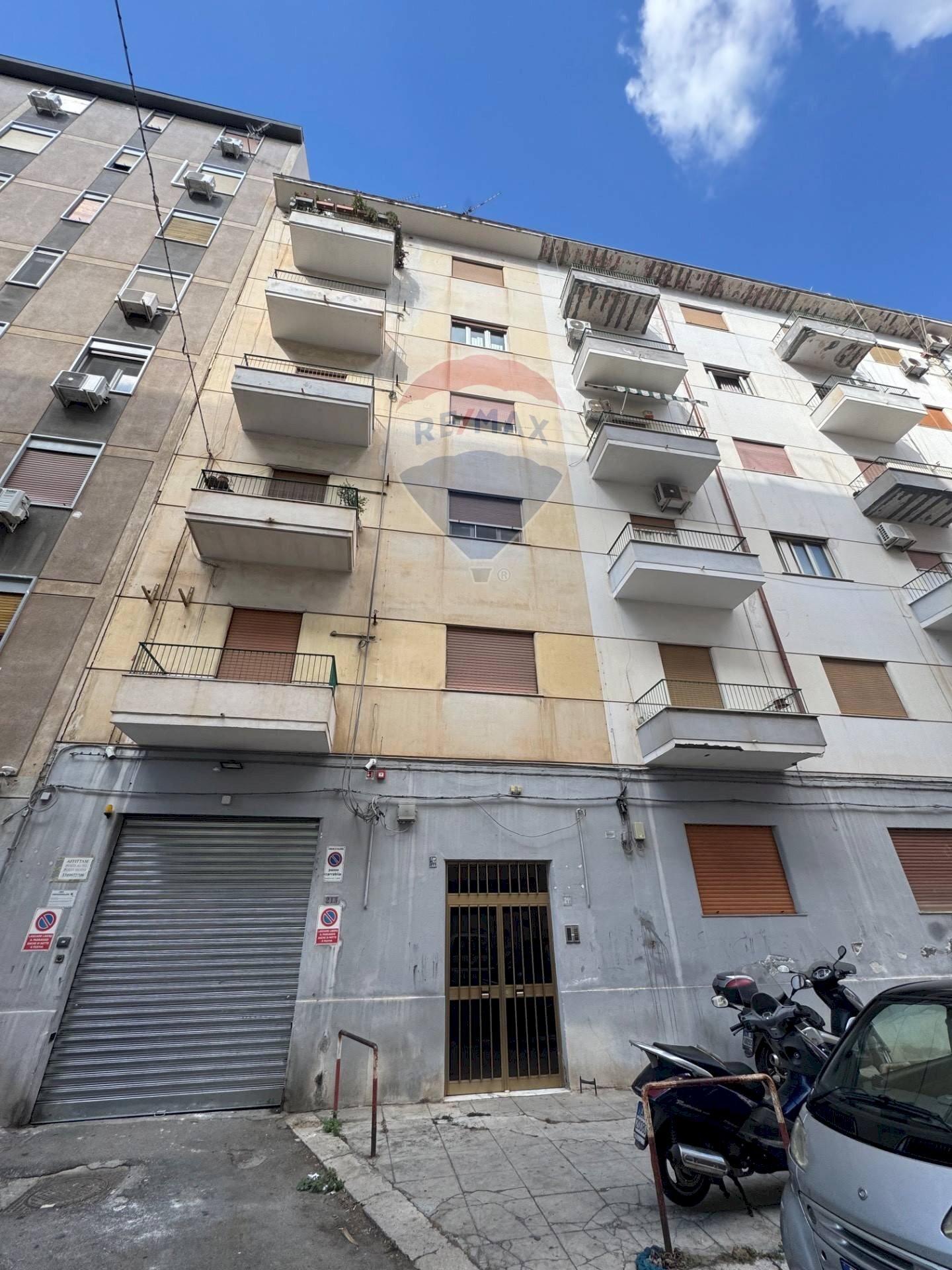 Edificio all\'aperto - Quadrilocale Via Pererz
 
211, Palermo - foto 1