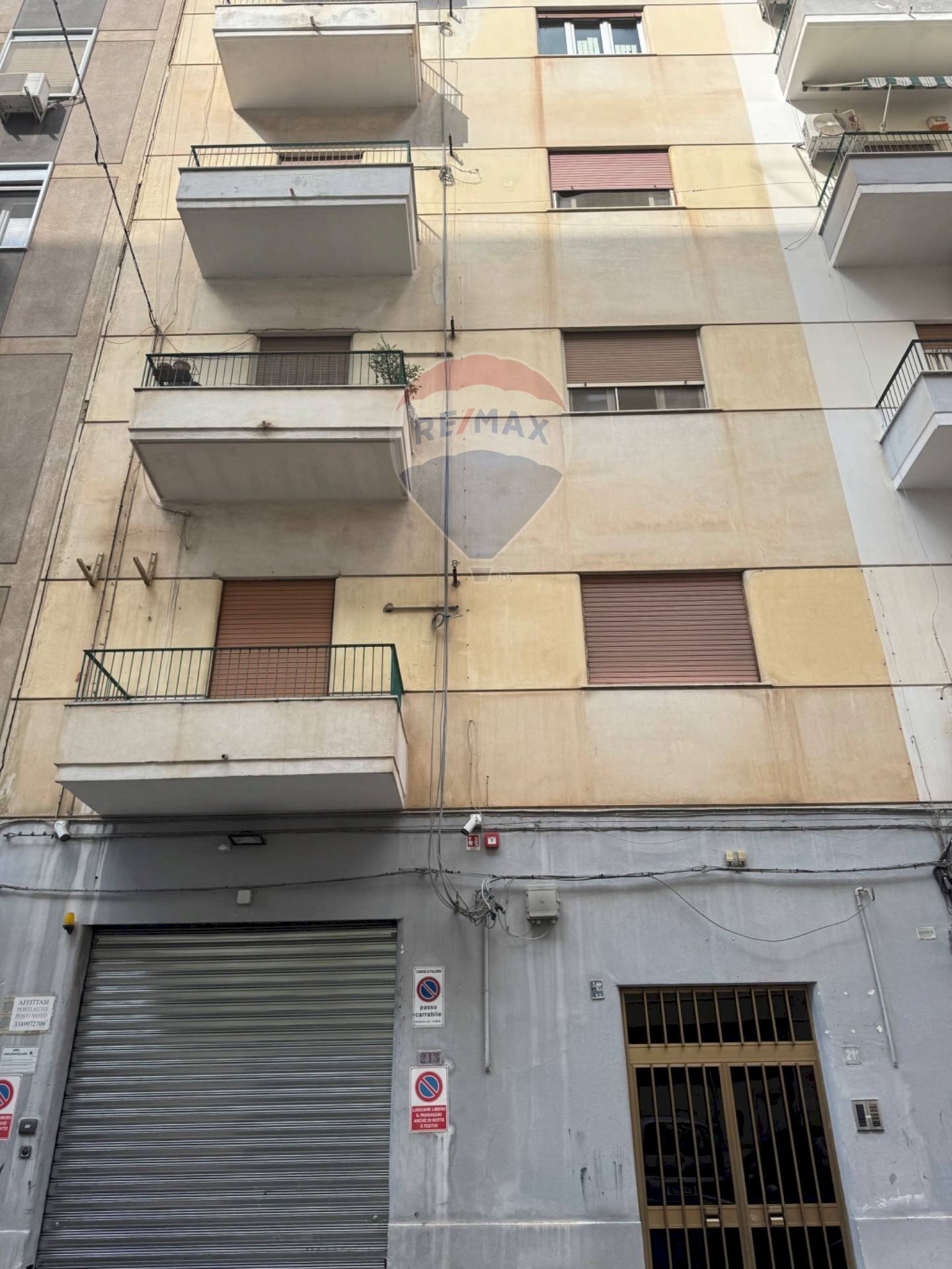 Edificio all\'aperto - Quadrilocale Via Pererz
 
211, Palermo - foto 2