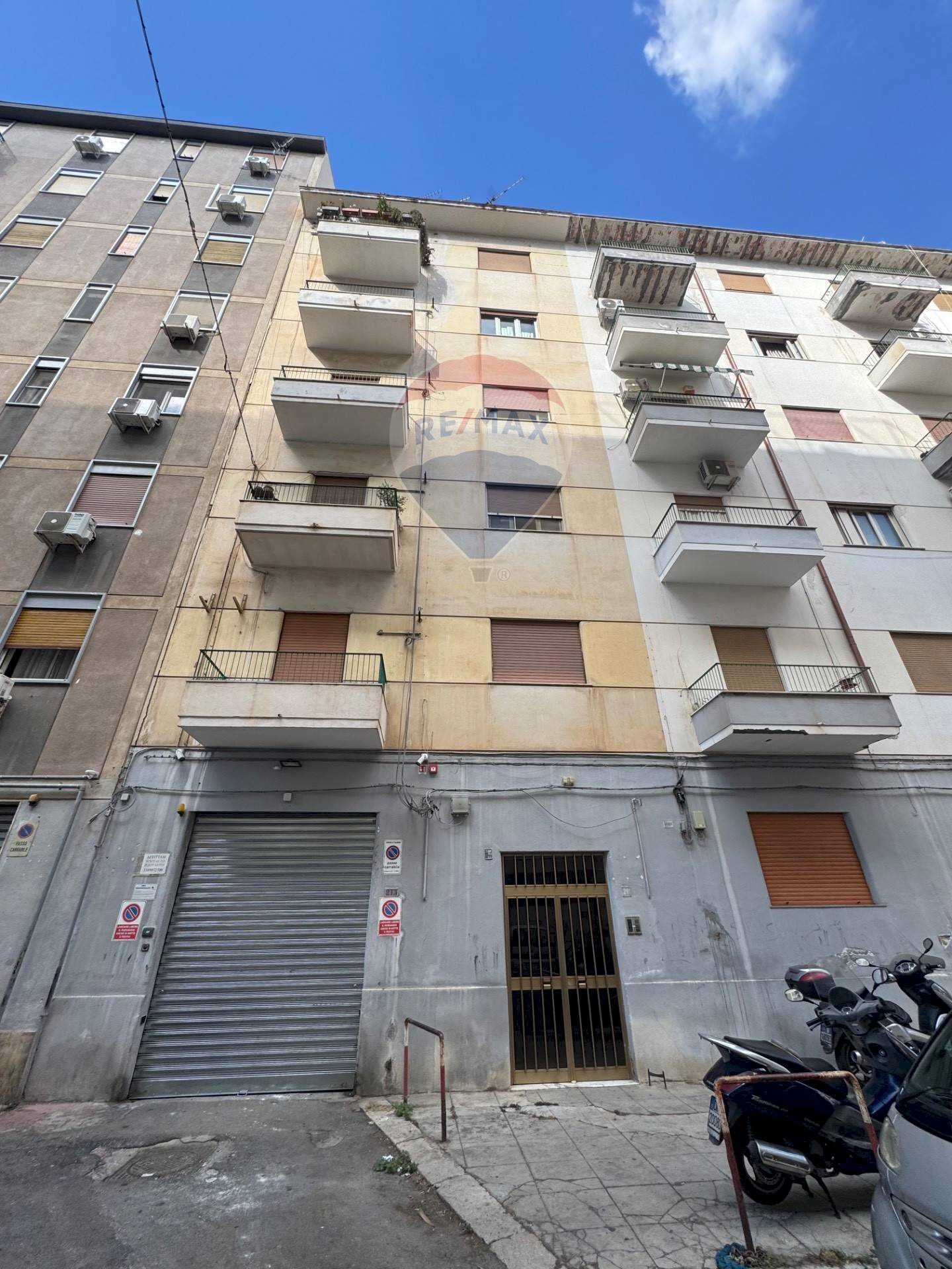Edificio all\'aperto - Quadrilocale Via Pererz
 
211, Palermo - foto 3