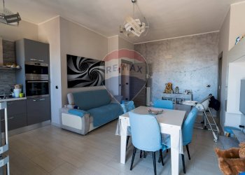 Sala da pranzo - Trilocale Vico Bellini
 
3, Bitonto - foto 1