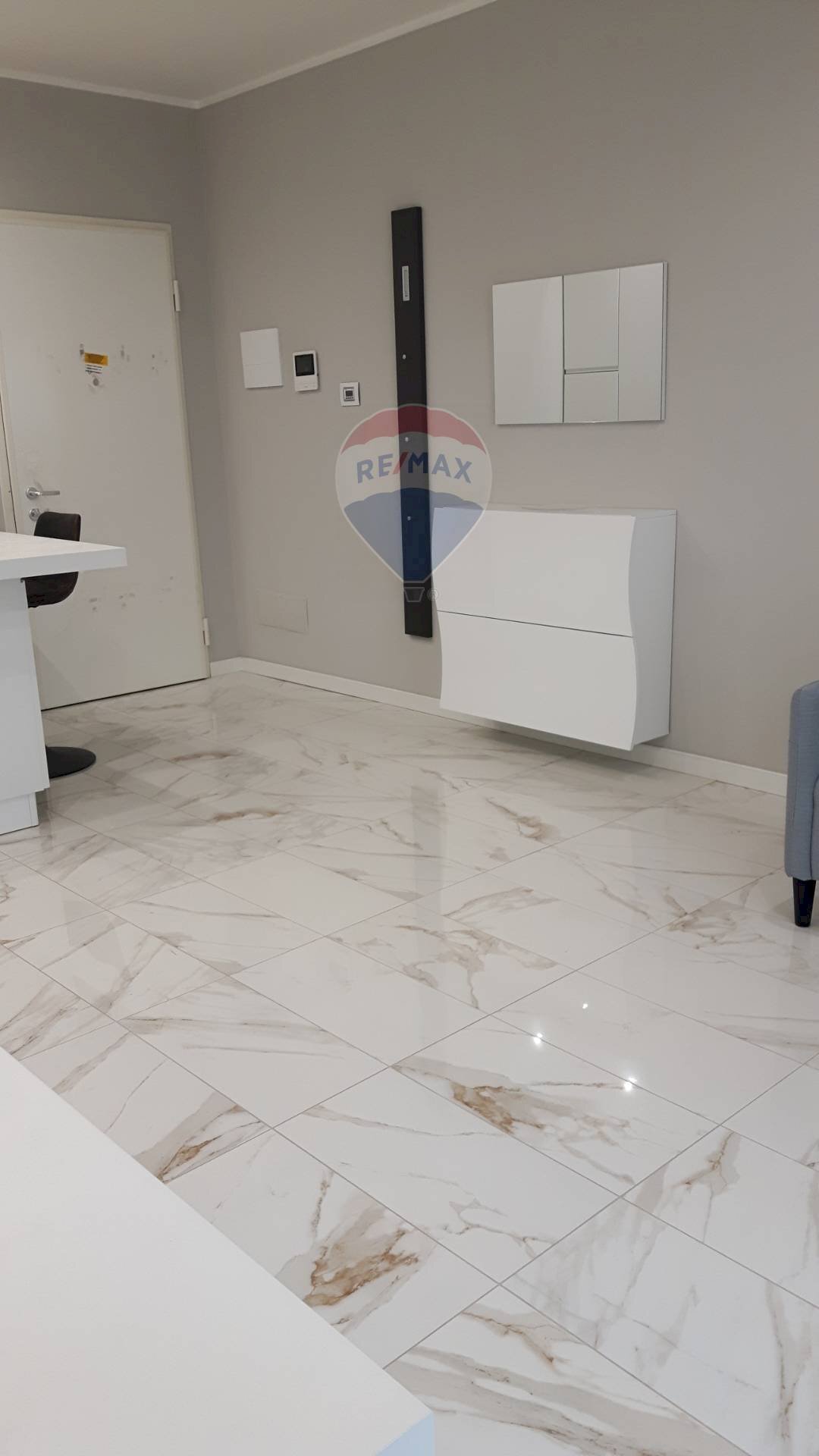 Stanza vuota - Two-room apartment Via Emilia Est
 
46, Parma - photo 2