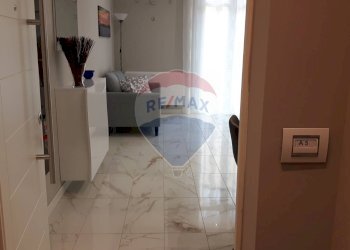 Hall / corridoio - Two-room apartment Via Emilia Est
 
46, Parma - photo 18