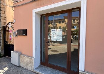 Foto 1 - Negozio via monsignor virgilio, Tortolì - foto 1