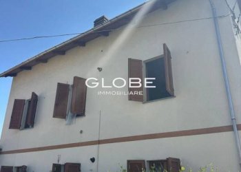 Facciata - Casa indipendente via Alessandro Manzoni, Ciriè - foto 3