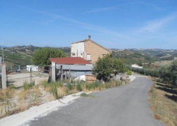 Foto 3 - Rustico Contrada Collelungo
 
17, Monsampolo del Tronto - foto 3
